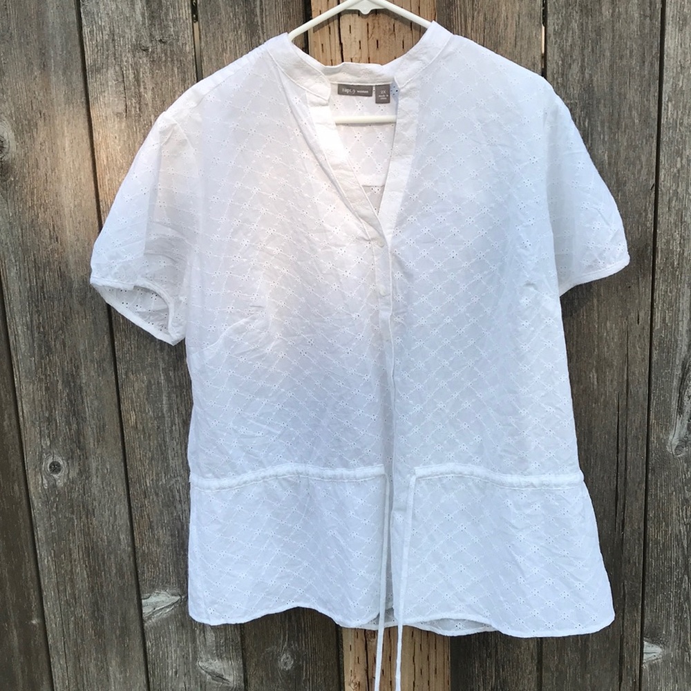 NWT Plus Apt Nine White Eyelet drawstring Top